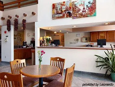 Super 8 By Wyndham Hotel