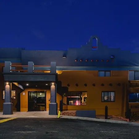 Super 8 By Wyndham Hotel Santa Fe