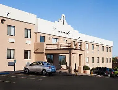 Super 8 By Wyndham Santa Fe
