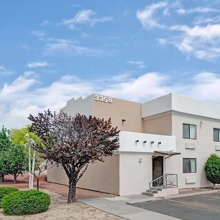 Super 8 By Wyndham Hotel Santa Fe