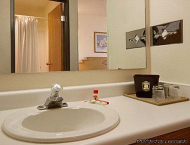 Super 8 By Wyndham Santa Fe