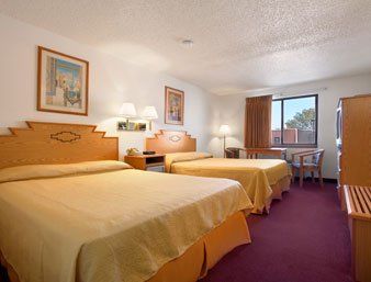 Super 8 By Wyndham 2* Santa Fe